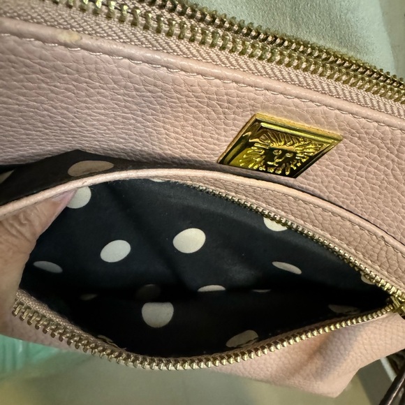 Anne Klein crossbody handbag bundle with Anne Klein Blouse - Picture 8 of 9